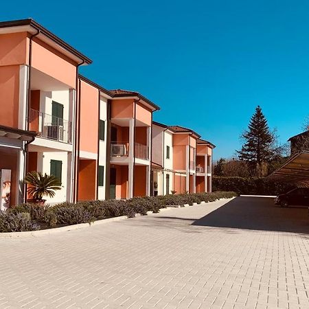 Aparthotel Rta La Pineta Sarzana Zewnętrze zdjęcie