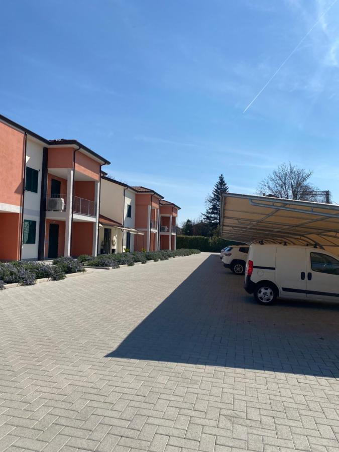 Aparthotel Rta La Pineta Sarzana Zewnętrze zdjęcie